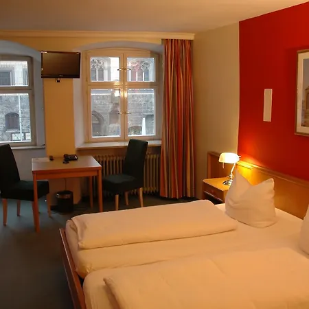 Paulanerstuben Hotel Wasserburg